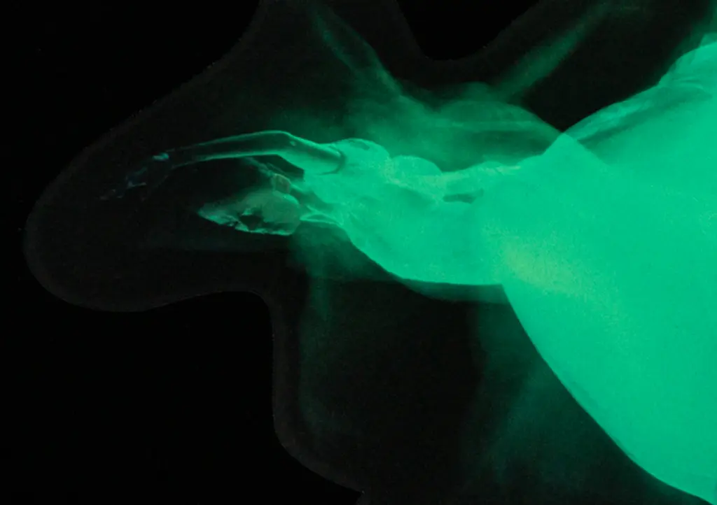 CAD-COLOR-Glow-in-the-dark-STAHLS-Europe-3-0-850-c-100-1200-c-100.webp